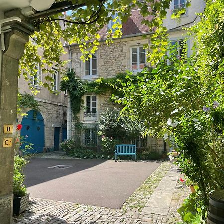 Besancon: Charmant Duplex Au Pied De La Citadelle Bagian luar foto
